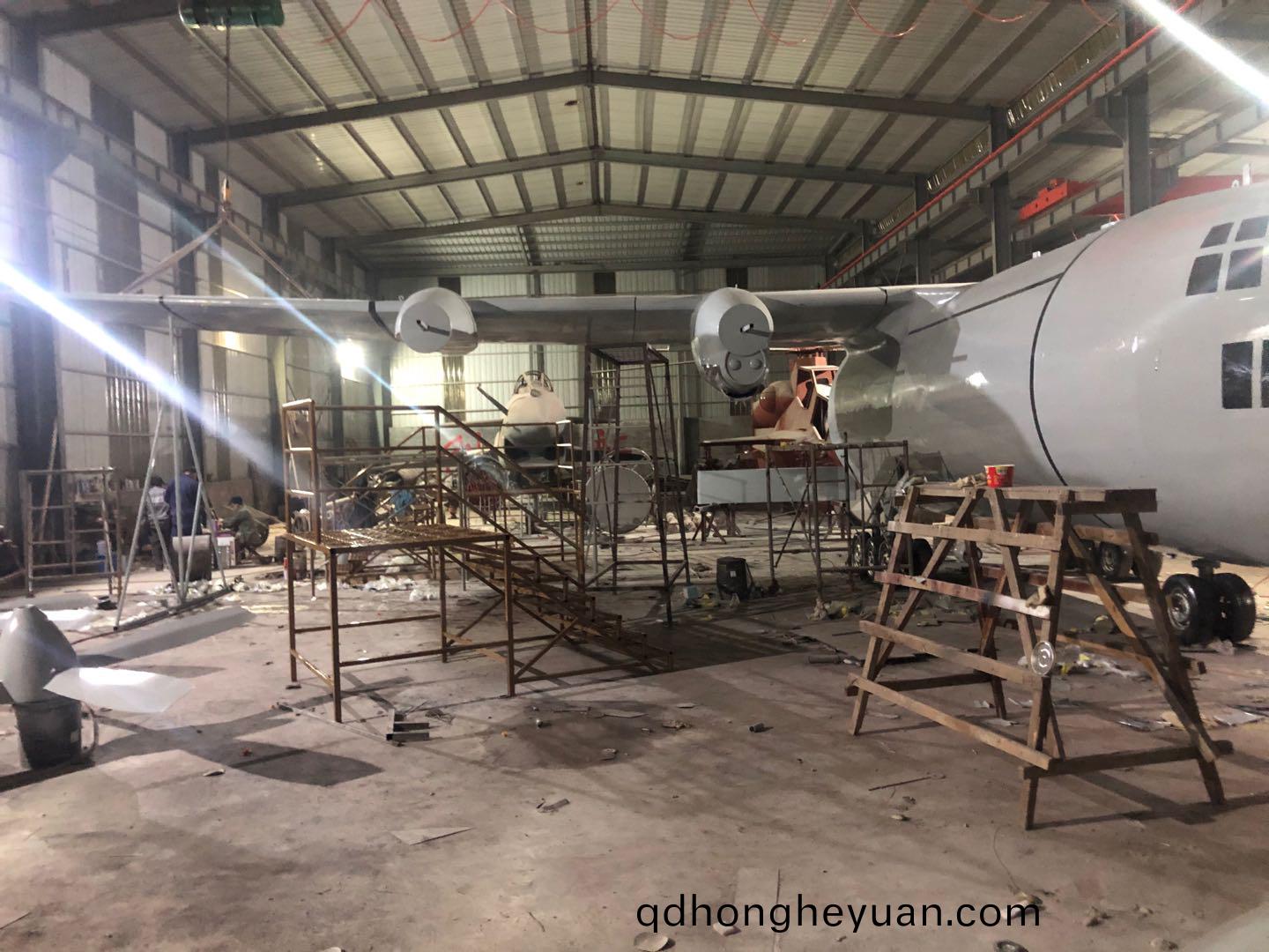 大型航(hang)空糢(mo)型製作